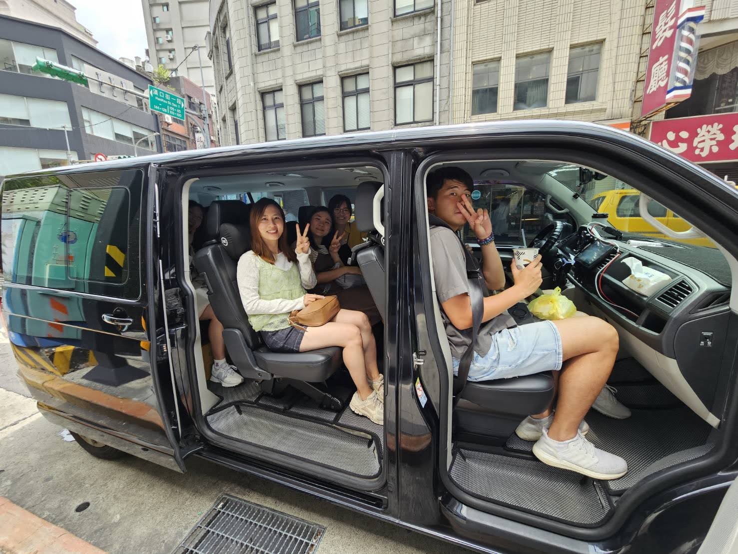 總發阿法租車服務實拍照片